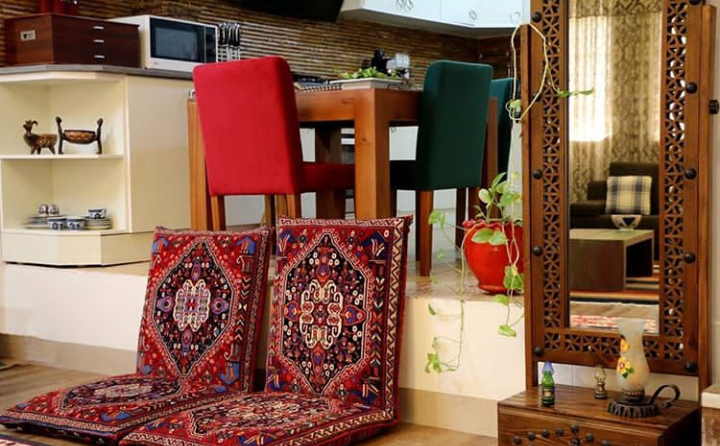 اتاق نشیمن‌تان را به سبک دکوراسیون سنتی ایرانی بچینید